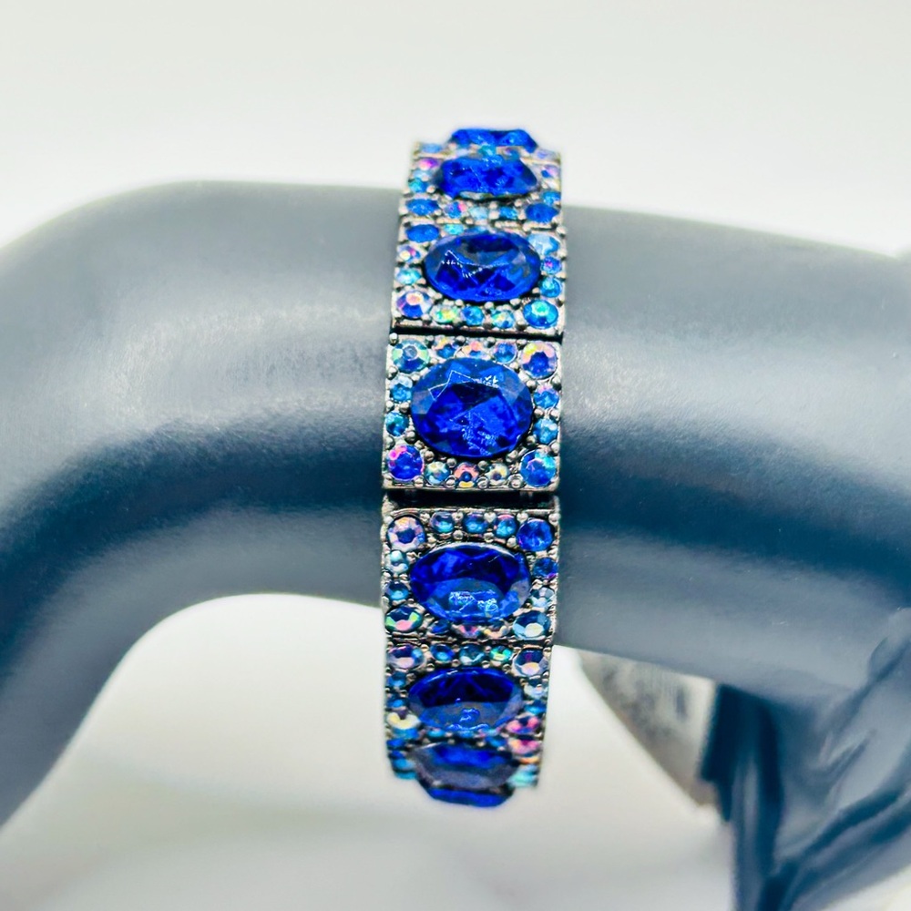 NWT Cobalt Blue Crystal Geometric Expansion Bracelet